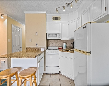 6102 Seawall Boulevard - Photo Thumbnail 22