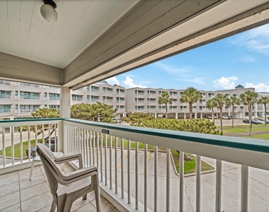 6102 Seawall Boulevard - Photo Thumbnail 23