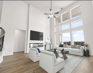 8706 Gleaming Village Way - Photo Thumbnail 2