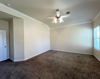 1507 Bella Garden Court - Photo Thumbnail 10
