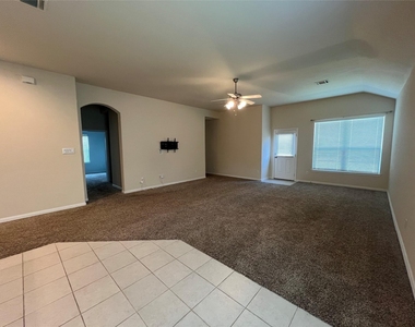 1507 Bella Garden Court - Photo Thumbnail 4