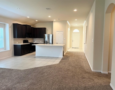 1507 Bella Garden Court - Photo Thumbnail 7