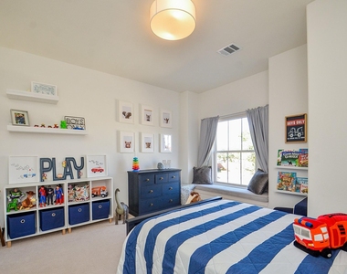 2826 Tudor Manor - Photo Thumbnail 33