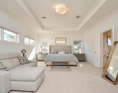 2826 Tudor Manor - Photo Thumbnail 26