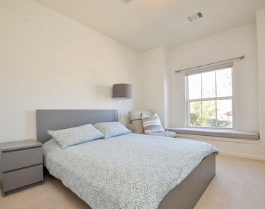 2826 Tudor Manor - Photo Thumbnail 35