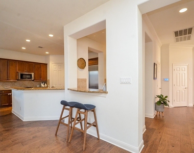 2826 Tudor Manor - Photo Thumbnail 19