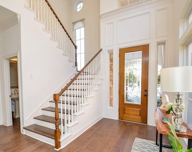 2826 Tudor Manor - Photo Thumbnail 9
