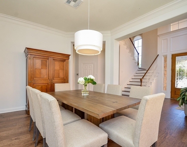 2826 Tudor Manor - Photo Thumbnail 7