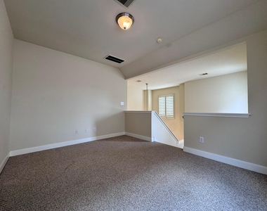 2333 Ann Street - Photo Thumbnail 21