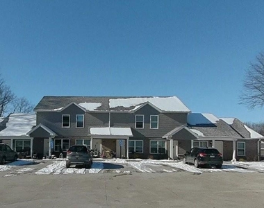 700 Follin Avenue - Photo Thumbnail 3