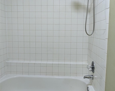 11711 Memorial Drive - Photo Thumbnail 20