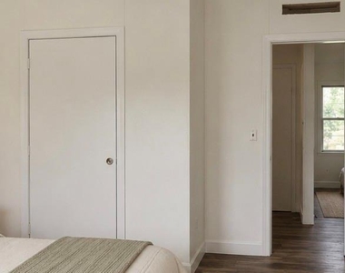 1506 Airline Court - Photo Thumbnail 8