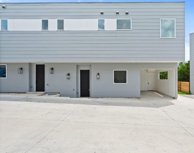 401 North Bluff - Photo Thumbnail 20