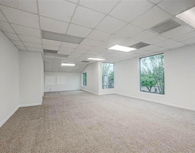 9788 Clarewood Drive - Photo Thumbnail 13