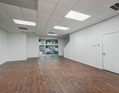 9788 Clarewood Drive - Photo Thumbnail 6