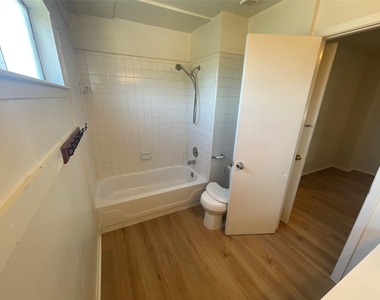 11041 Albury Drive - Photo Thumbnail 9