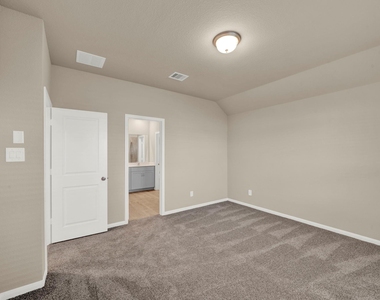 5814 Linda Cove Lane - Photo Thumbnail 13