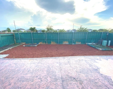 29880 Dovetail Bluff Lane - Photo Thumbnail 13