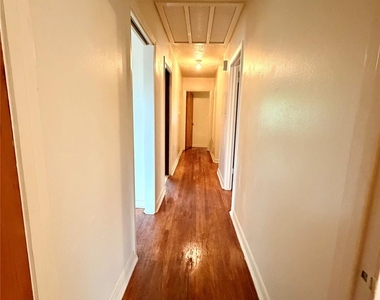 6211 Schevers Street - Photo Thumbnail 6