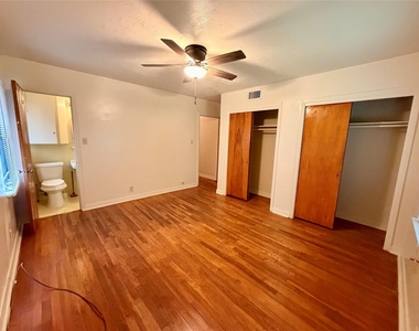 6211 Schevers Street - Photo Thumbnail 16