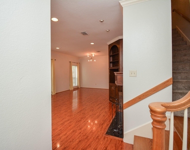 7447 Cambridge Street - Photo Thumbnail 5