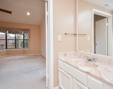 7447 Cambridge Street - Photo Thumbnail 28