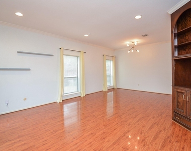7447 Cambridge Street - Photo Thumbnail 6