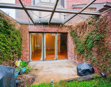 7447 Cambridge Street - Photo Thumbnail 4