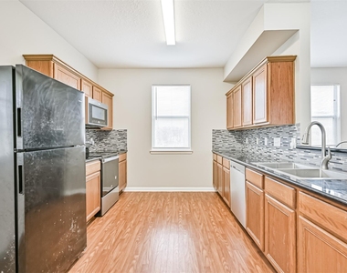 4714 Montclair Hill Lane - Photo Thumbnail 14