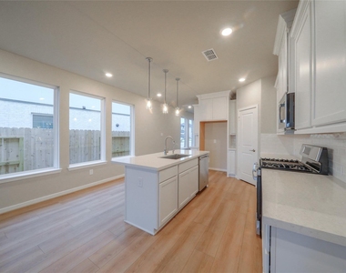 21859 Fitzroy Manor Lane - Photo Thumbnail 3