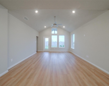 21859 Fitzroy Manor Lane - Photo Thumbnail 4