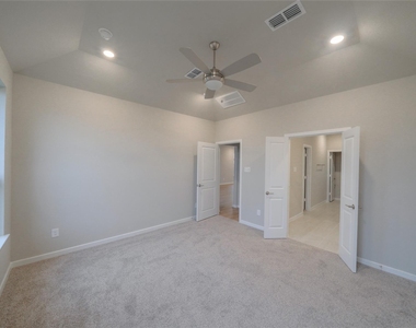 21859 Fitzroy Manor Lane - Photo Thumbnail 22
