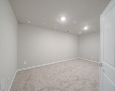 21859 Fitzroy Manor Lane - Photo Thumbnail 14