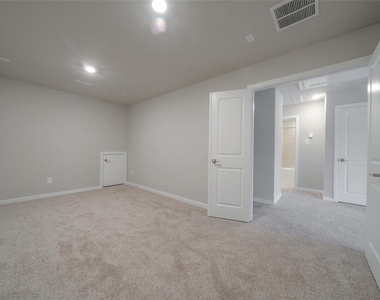 21859 Fitzroy Manor Lane - Photo Thumbnail 20