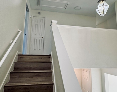 5906 Llano Creek Drive - Photo Thumbnail 13