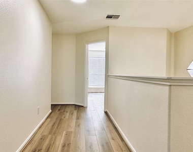 5906 Llano Creek Drive - Photo Thumbnail 19