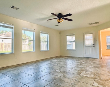5906 Llano Creek Drive - Photo Thumbnail 4