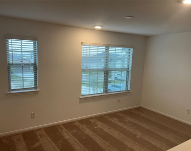 21110 Turtle Glen Lane - Photo Thumbnail 37