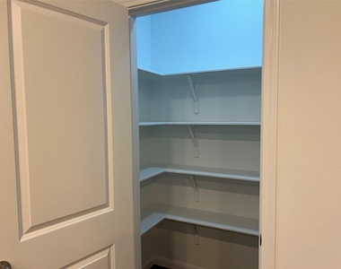21110 Turtle Glen Lane - Photo Thumbnail 13