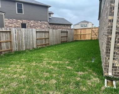 21110 Turtle Glen Lane - Photo Thumbnail 32