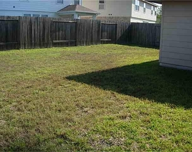 29614 Legends Bend Lane - Photo Thumbnail 7