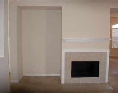 29614 Legends Bend Lane - Photo Thumbnail 5