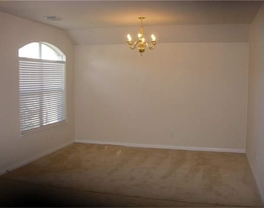 29614 Legends Bend Lane - Photo Thumbnail 4