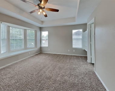 15323 Fir Woods Lane - Photo Thumbnail 9