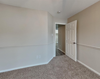 15323 Fir Woods Lane - Photo Thumbnail 14