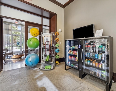9870 Gaylord Drive - Photo Thumbnail 21