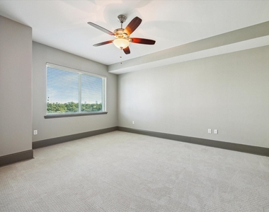 9870 Gaylord Drive - Photo Thumbnail 12