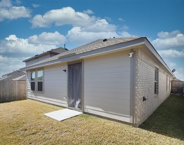 18450 White Stallion Lane - Photo Thumbnail 4