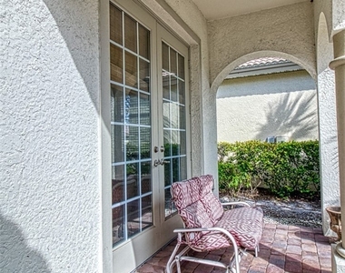 3460 Lakeview Isle Court - Photo Thumbnail 10