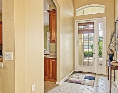 3460 Lakeview Isle Court - Photo Thumbnail 12